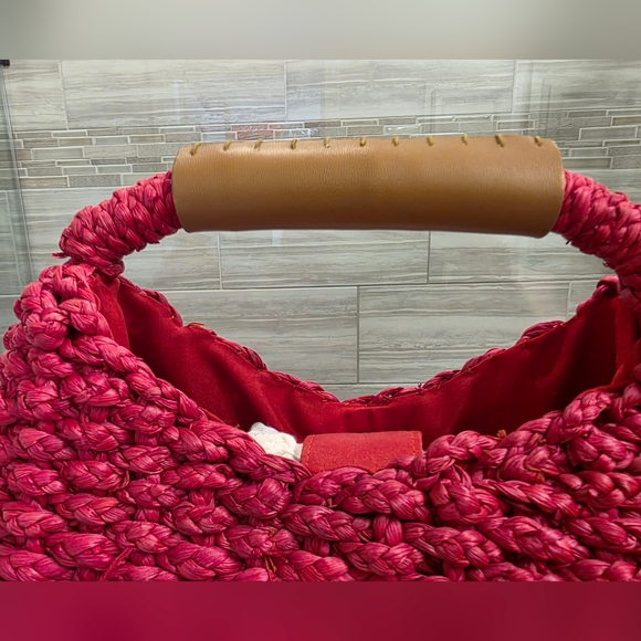 Magid Fuchsia Red Woven Hobo Bag - Crescent Shape, Leather Handle, Like New - Picture 5 of 8